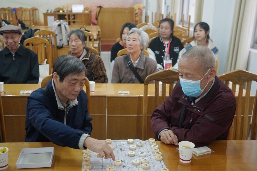 直播性爱-成人性爱直播-欧美性爱直播
：情系重阳 暖心关怀